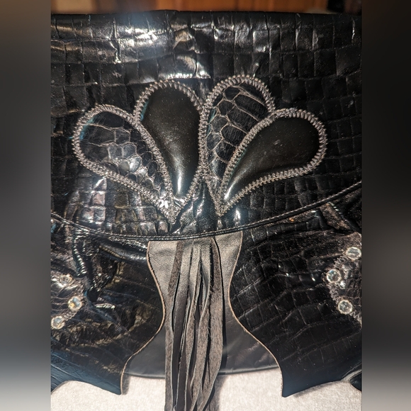 Vintage Manolucci black leather shoulder clutch bag. - Picture 10 of 12